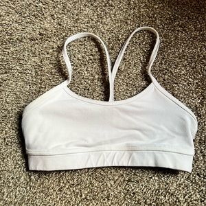 Lululemon white sports bra size 4